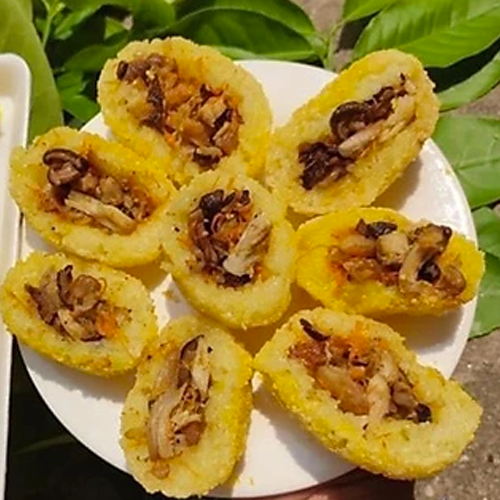 Xôi gà nấm/ Vĩ